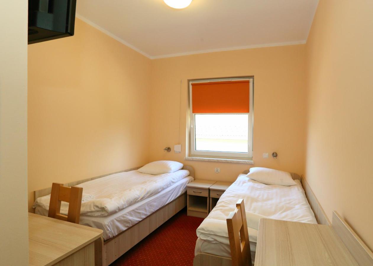 Hostel เชอวีซ ภายนอก รูปภาพ
